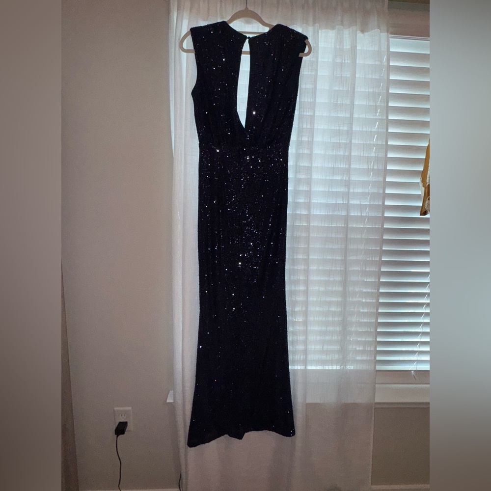 NWTS Showpo Helaena Sequin Maxi Dress US 6 - Picture 8 of 8
